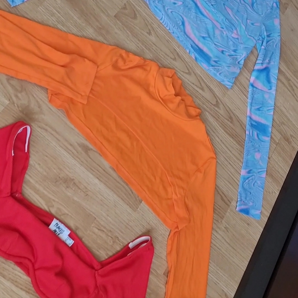 Multi-colored Crop Top Party Pack, Size: S 🥳